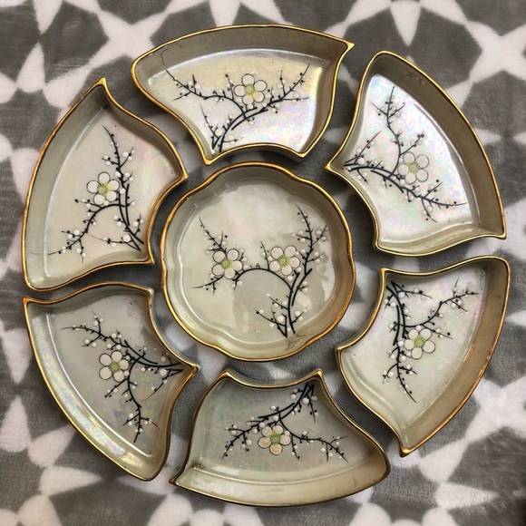 Vintage Japanese lusterware serving dish cherry blossoms 🌸 - Picture 4 of 7